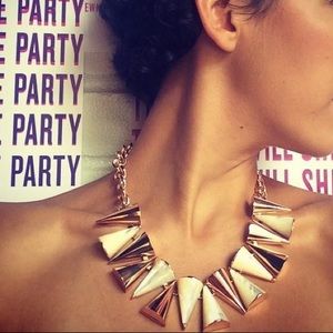 Meet your Posher, FaFa